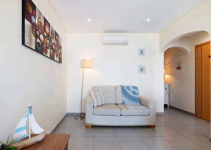 Modern Flat Quarteira