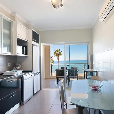 Modern Flat דירה קווארטיירה